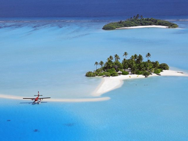 Самолеты на воде на Мальдивах