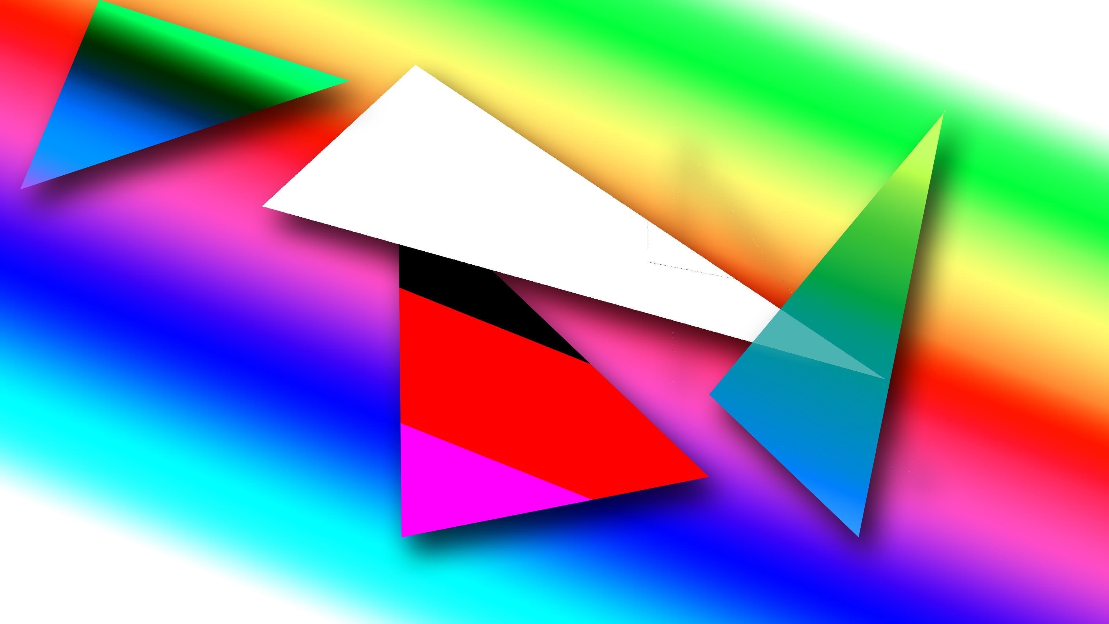 Белый треугольник розовый зеленый желтый абстрактный обои скачать