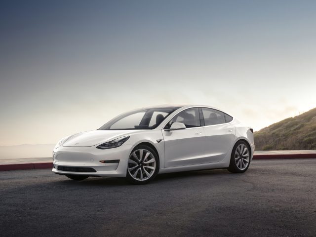 Модели Tesla 3 4к.