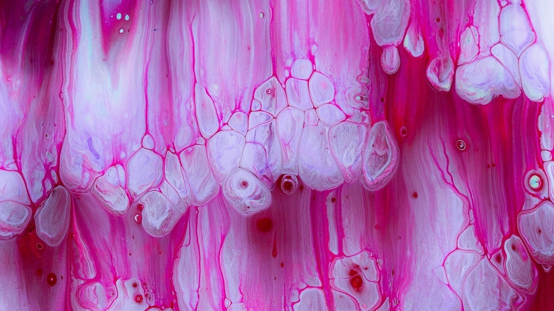 Розовая краска жидкие художественные пятна абстракция обои скачать