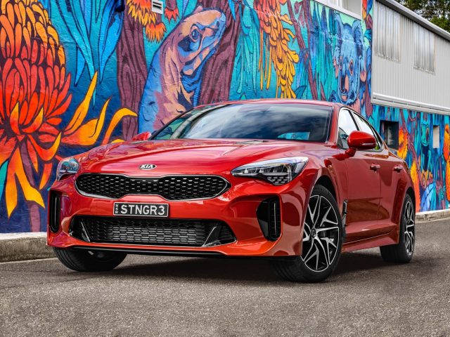 Kia stinger 330s 2021 автомобили