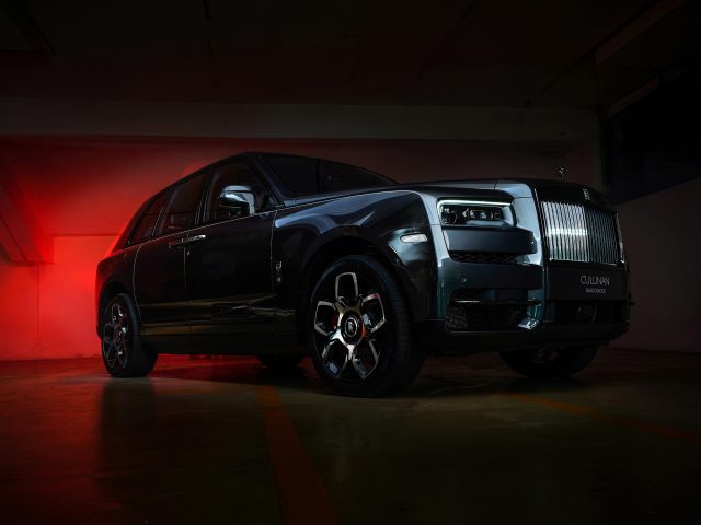 Автомобили rolls-royce cullinan black badge 2020