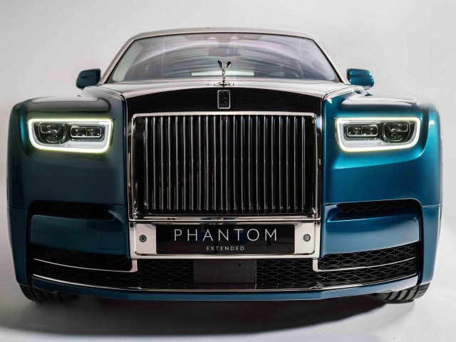 Автомобили rolls-royce phantom iridescent opulence 2021