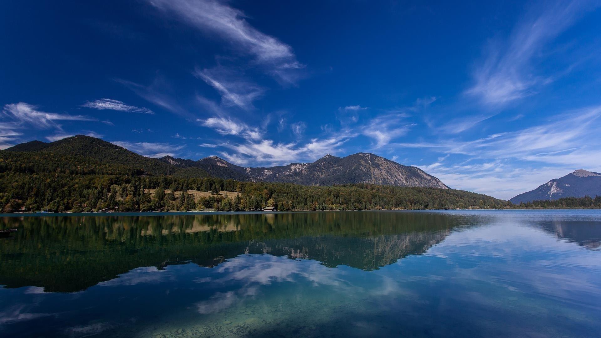 Озеро вальхензее Альпы Бавария Германия гора с отражением природы обои скачать