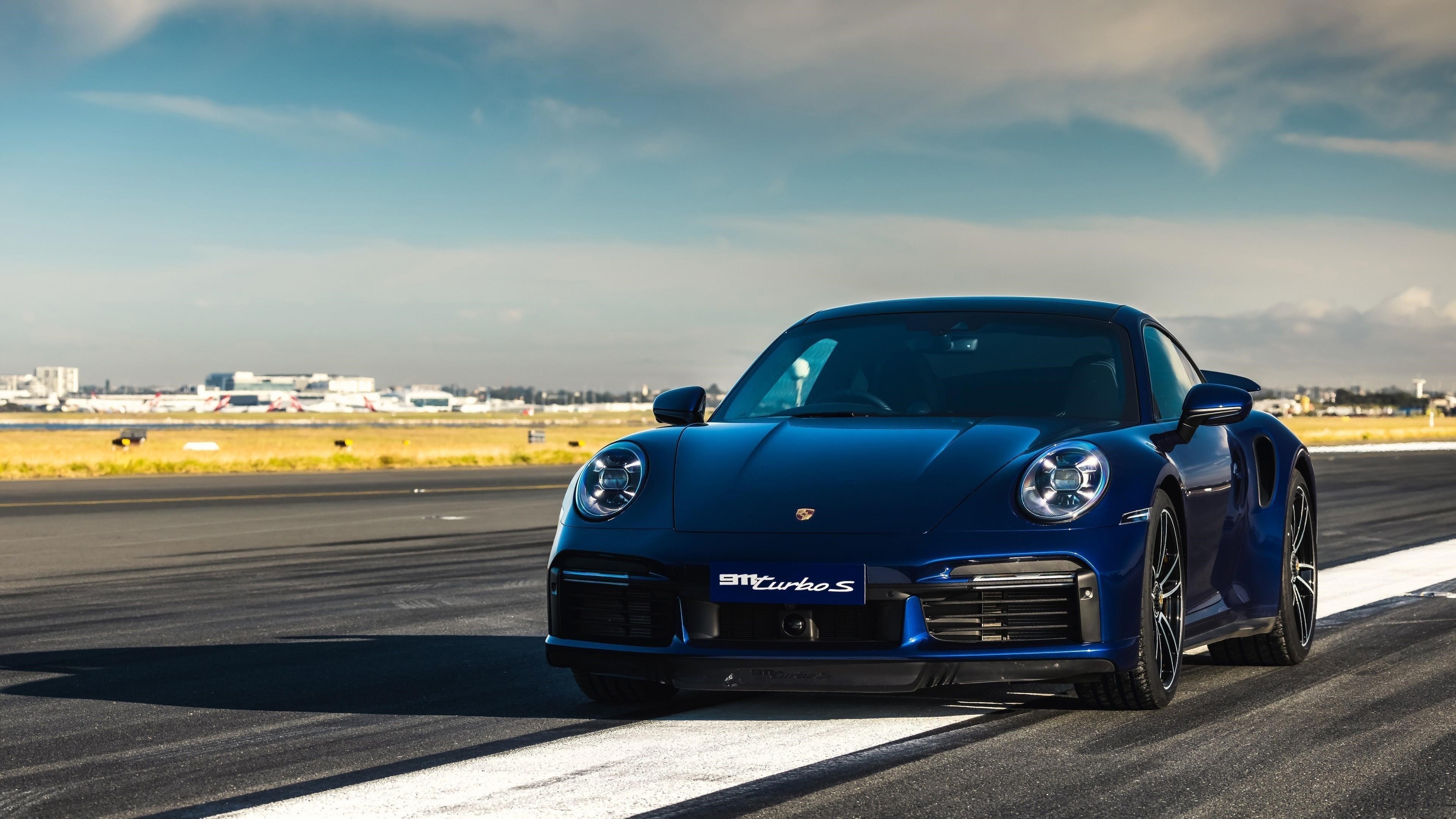 Синий porsche 911 turbo s 2020 автомобили обои скачать