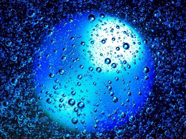 Синие капли пузыри круглые абстрактные