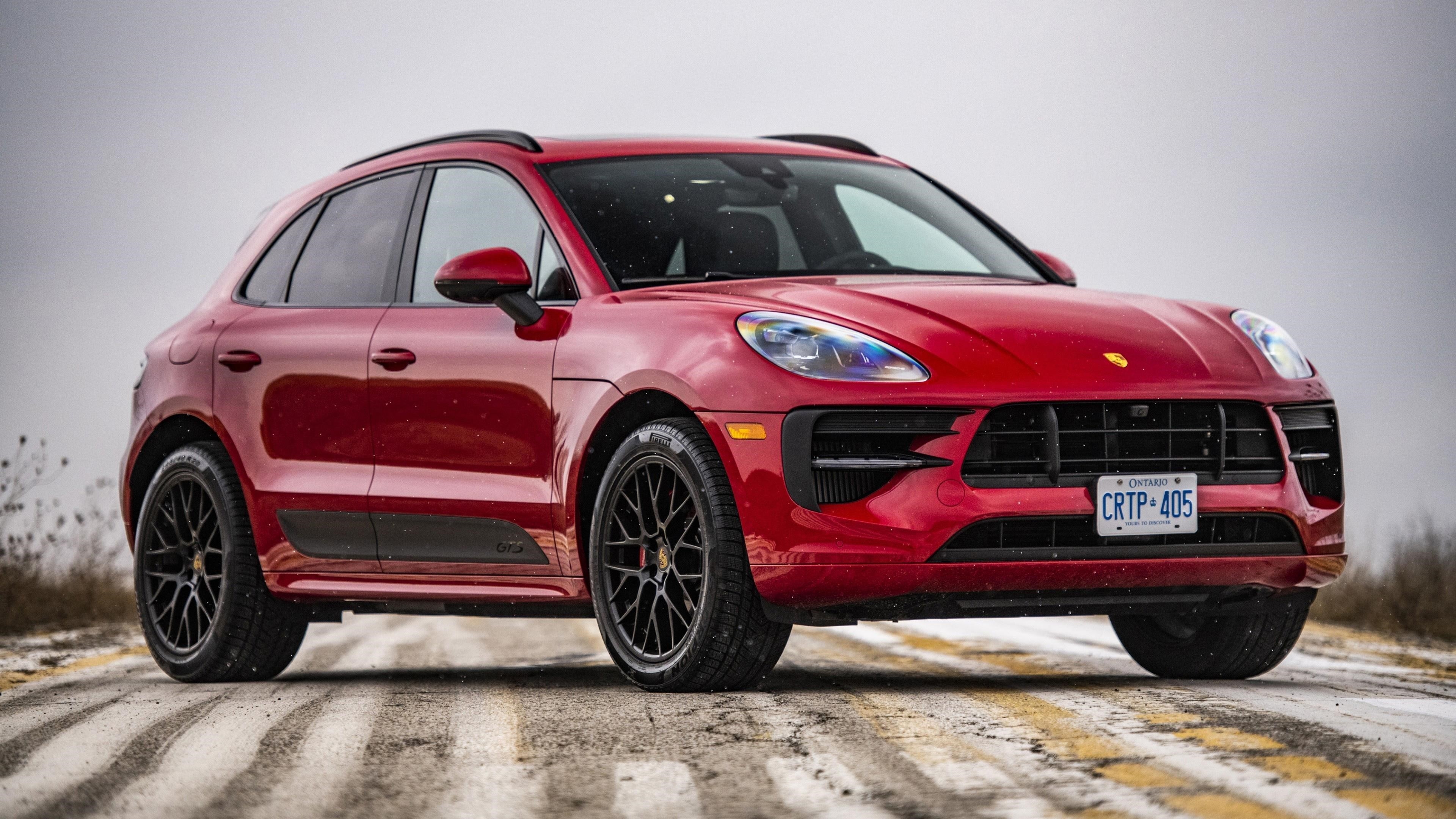 Porsche Macan Turbo 2021